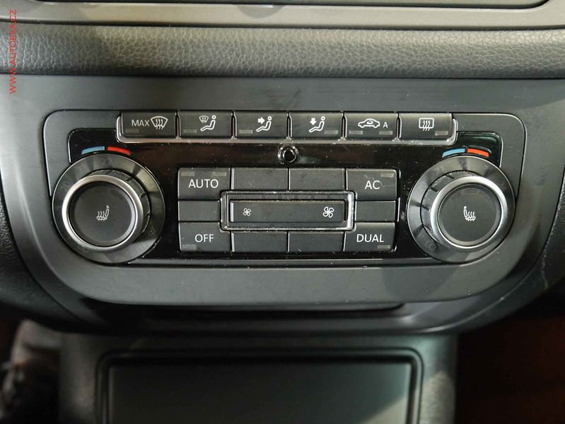 Volkswagen Tiguan (2010) 2.0 TDi 4x4, Sport&Style, TZ - fotka 14 z 18