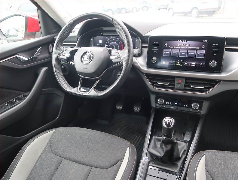 Škoda Kamiq (2020) 1.0 TSI, Tempomat - fotka 7 z 14