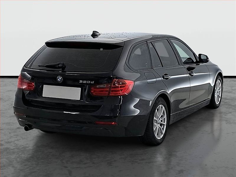 BMW Řada 3 (2014) 320 d, Navi, Xenony - fotka 5 z 15