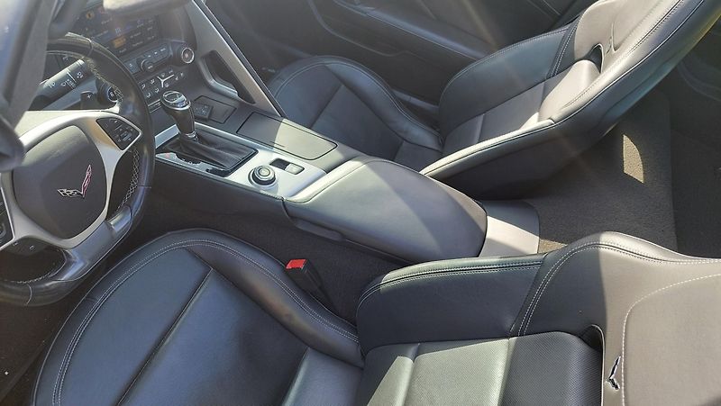 Chevrolet Corvette (2019) C7 3LT SKLADEM, ihned k odběru - fotka 27 z 45