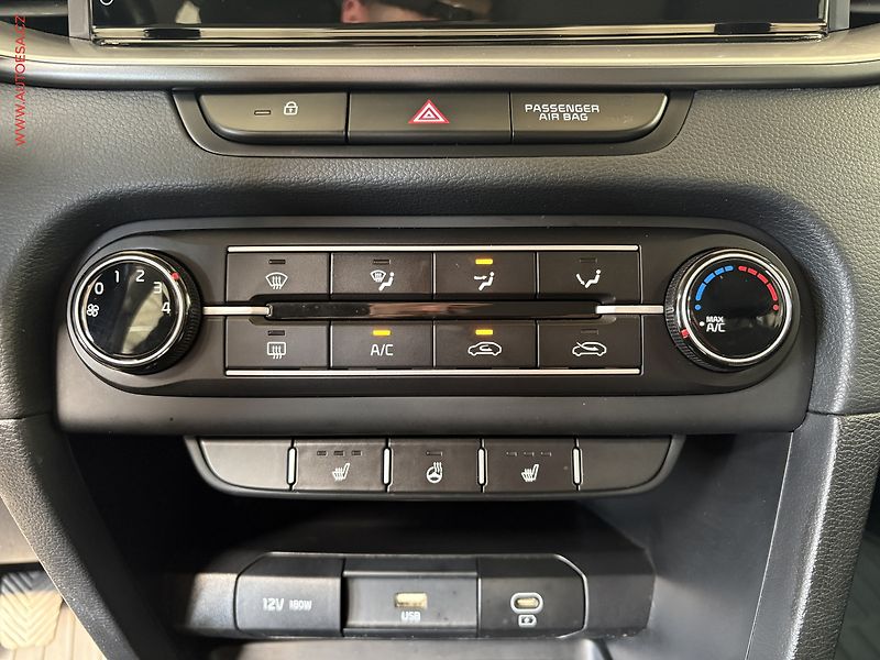 Kia Ceed (2023) 1.5 T-GDi SW, 2.maj,ČR, Spin - fotka 14 z 16