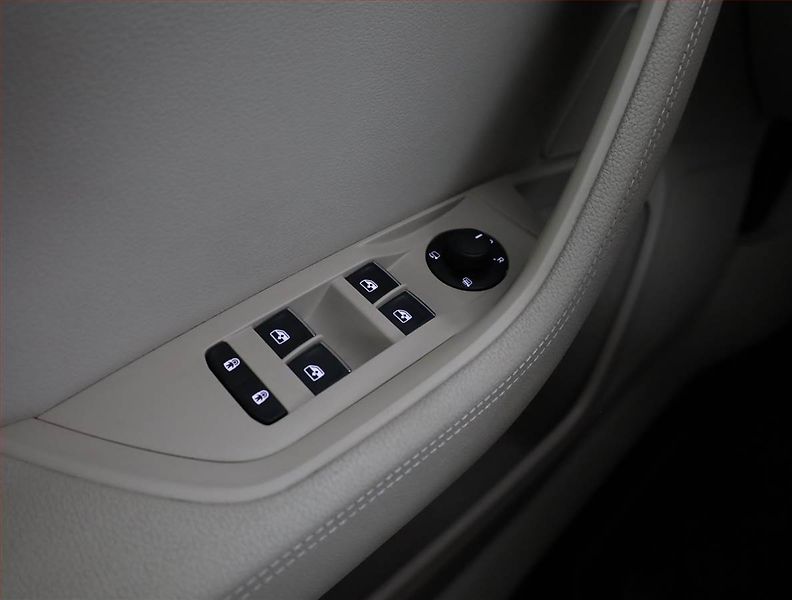 Škoda Superb (2020) Laurin&Klement 2.0 TSI - fotka 12 z 18
