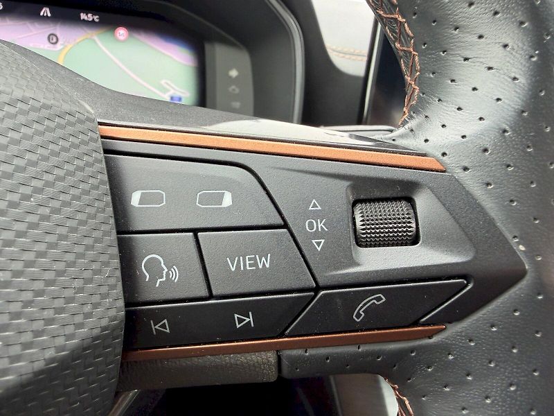 Cupra Formentor (2023) 1.5 TSI 110kW - fotka 12 z 35