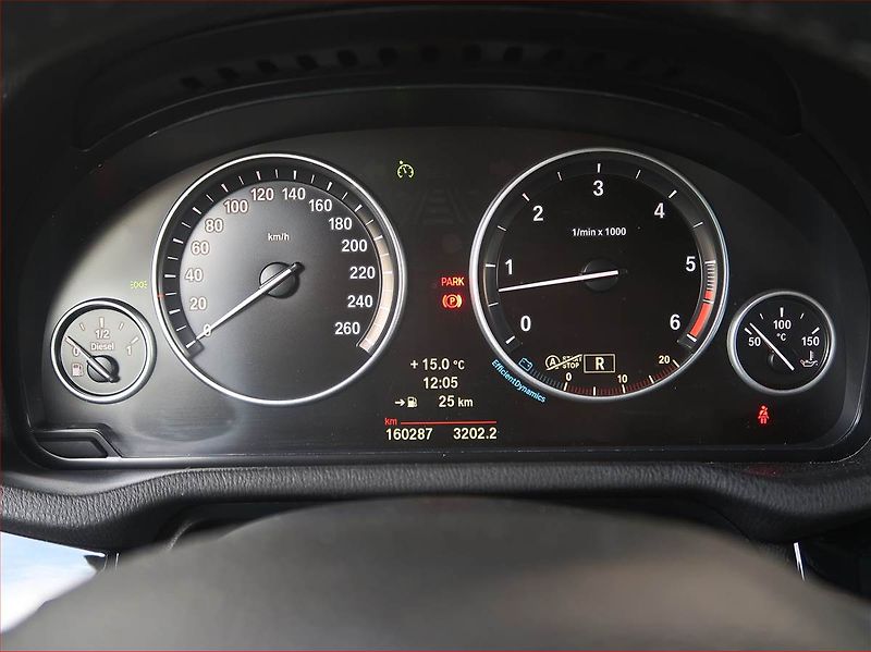 BMW X4 (2014) M Sport xDrive35d - fotka 11 z 17