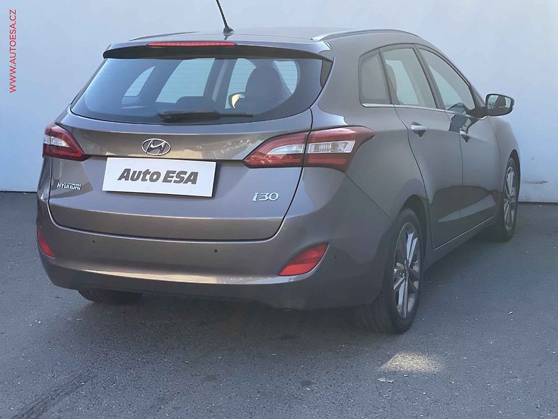 Hyundai i30 (2015) 1.6GDi, ČR, ČR, tempo - fotka 4 z 16