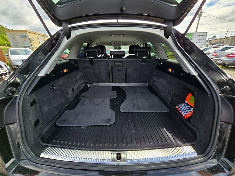 Audi A6 Allroad (2015) 3.0 TDi 200KW 2 sady kol - fotka 17 z 21
