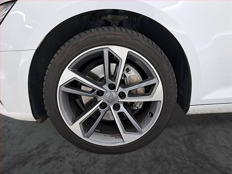 Audi A4 (2019) 40 TDI, 4X4, Automat, Navi - fotka 15 z 18