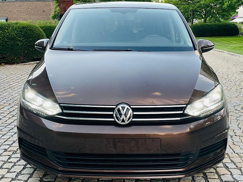Volkswagen Touran 1.6TDI MAN 7MÍST LED SERVISKA - fotka 6 z 45