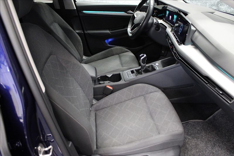 Volkswagen Golf 1,0 TSI Life 1.majitel CZ - fotka 10 z 36