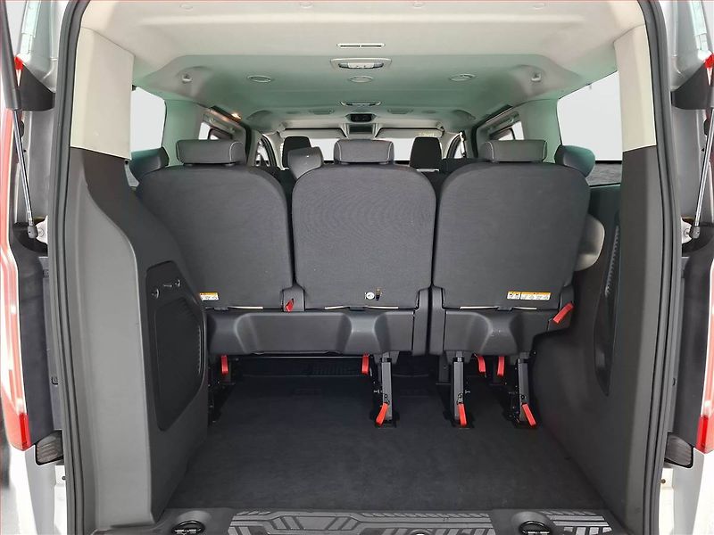 Ford Tourneo Custom (2015) Titanium 2.2 TDCi, ČR, DPH - fotka 13 z 22