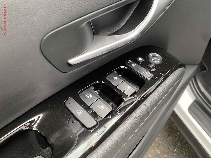 Hyundai Tucson (2021) 1.6T-GDi, ČR, AC, temp. - fotka 13 z 15