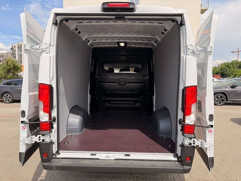 Fiat Ducato 2.2 180k L4H2 - 6 míst Snoeks - fotka 4 z 15