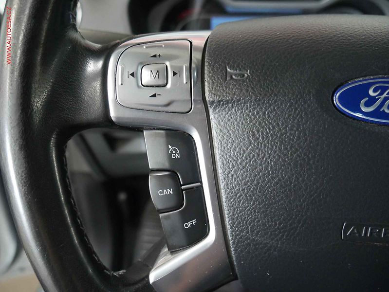 Ford Mondeo (2010) 2.0TDCi, 2.maj,ČR, Xenon - fotka 12 z 20