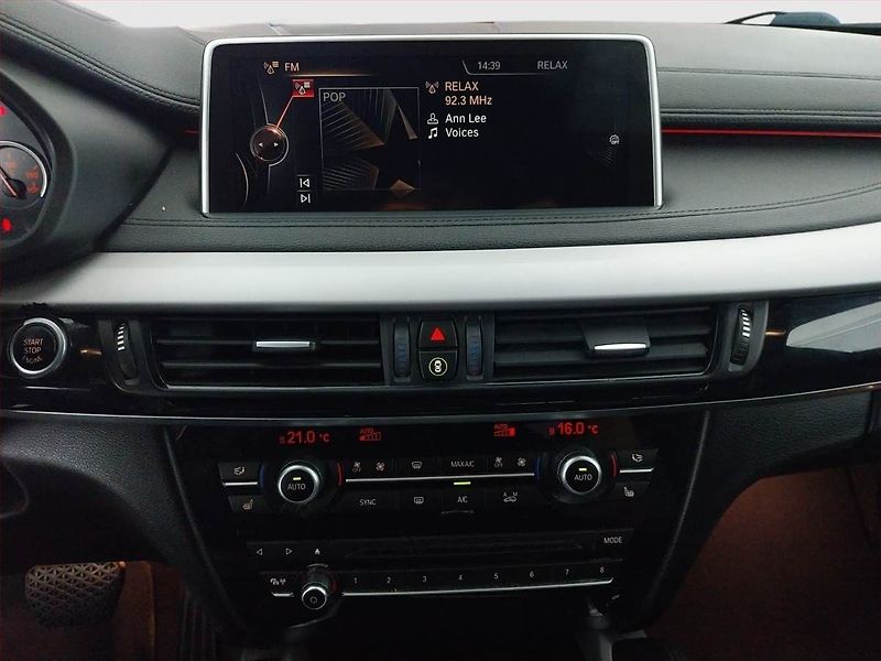 BMW X6 (2015) xDrive30d, 4X4, Automat - fotka 12 z 23