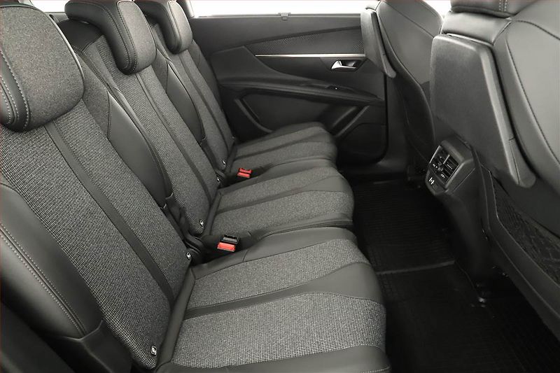 Peugeot 5008 (2020) 1.5 BlueHDi, 7 míst, ČR,1.maj - fotka 7 z 15