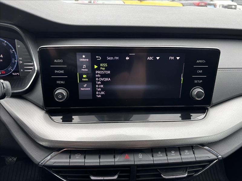 Škoda Octavia 2,0 TDI 85kW Ambition MAN - fotka 26 z 31