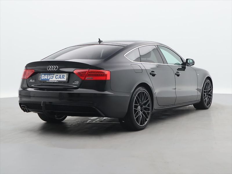 Audi A5 3,0 TDI quattro S-Line 1.Maj - fotka 7 z 36