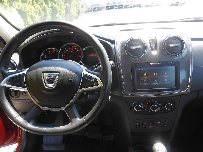 Dacia Sandero STEPWAY,LPG,KLIMA,LED,KAMERA! - fotka 34 z 44