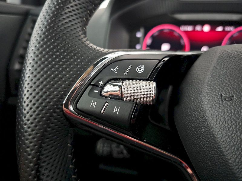 Škoda Karoq (2024) 1.5TSi 110kW DSG SPORTLINE EXC - fotka 9 z 39