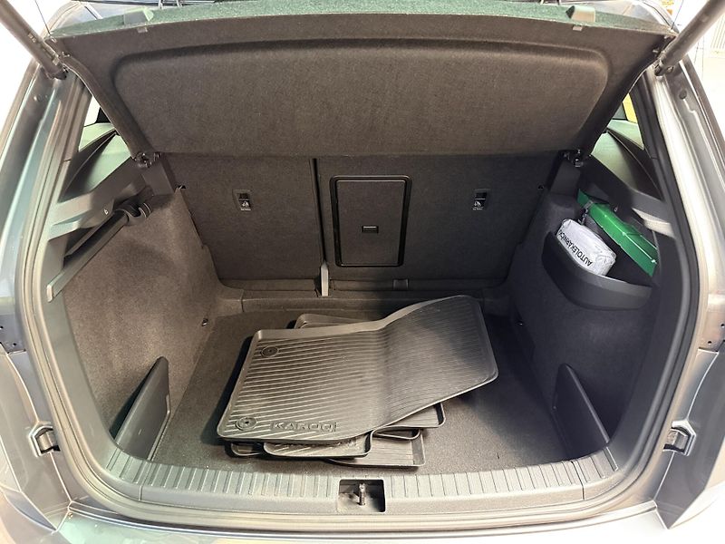 Škoda Karoq 1.5 TSI 110kW Sportline DSG - fotka 12 z 14