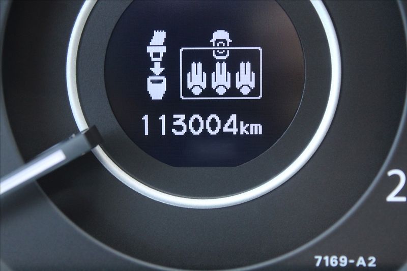 Honda CR-V 2,0 i  NOVÉ V ČR,1.MAJITEL,DPH - fotka 9 z 37