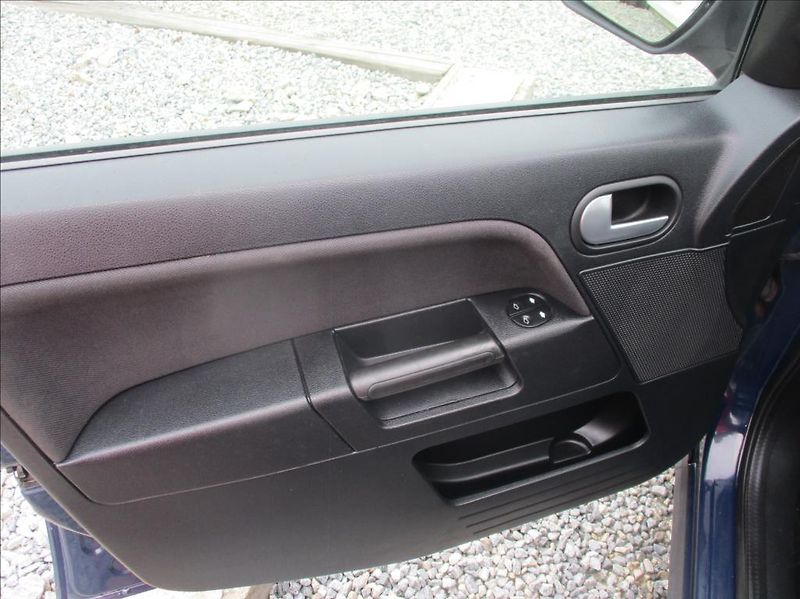 Ford Fusion 1,4 i 16v, klimatizace,servis, - fotka 13 z 30