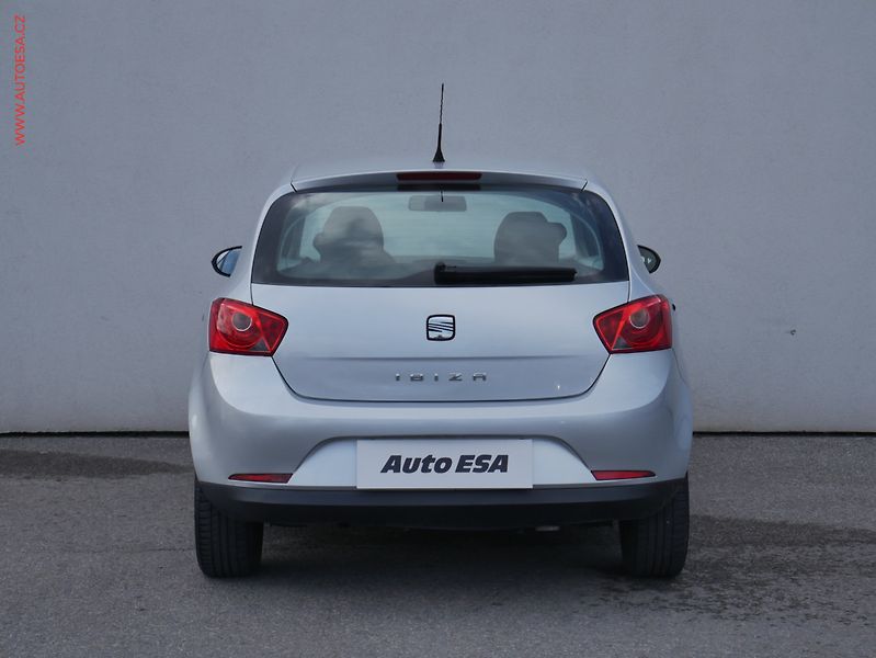 Seat Ibiza (2010) 1.2i, Klima - fotka 5 z 14