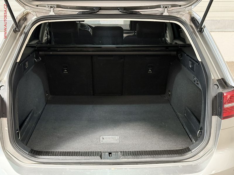 Volkswagen Passat (2016) 2.0 TDI, LED, masáž - fotka 7 z 14