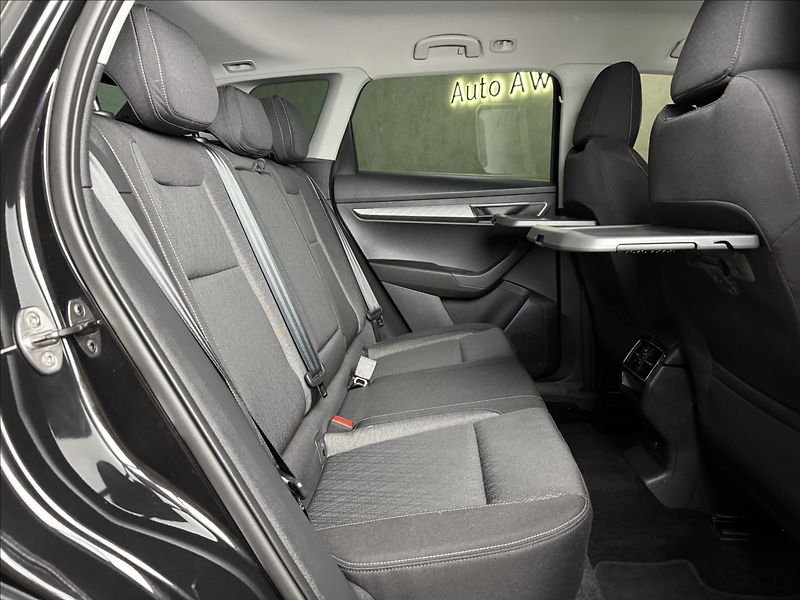 Škoda Karoq 1,5 TSi  DSG Style LED Kamera - fotka 13 z 46