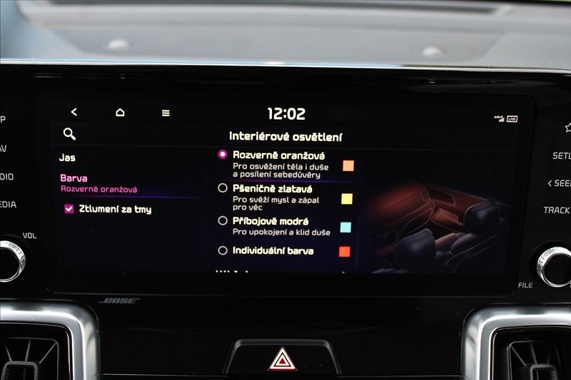 Kia Sorento 1,6 HEV  ČR,4x4,A/T,DPH,TOP - fotka 16 z 49