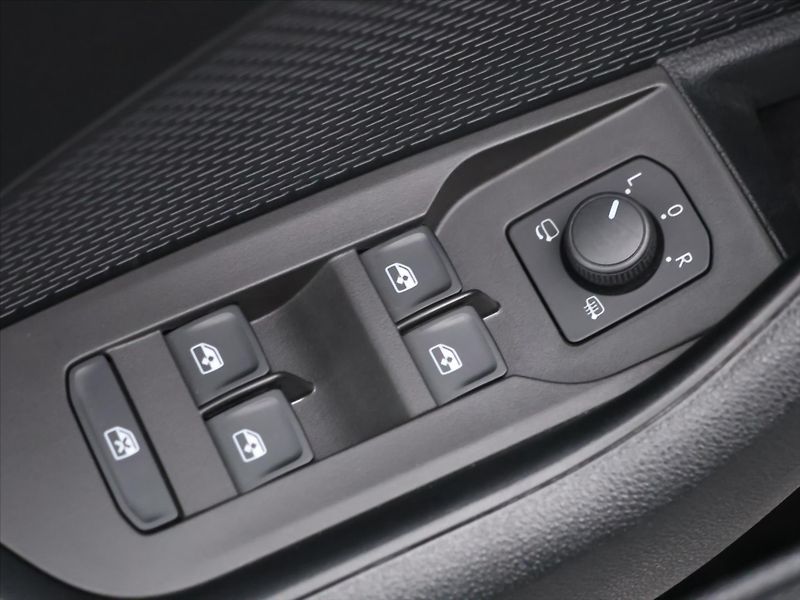 Škoda Octavia 1,5 TSI DSG Style Matrix DPH - fotka 15 z 35