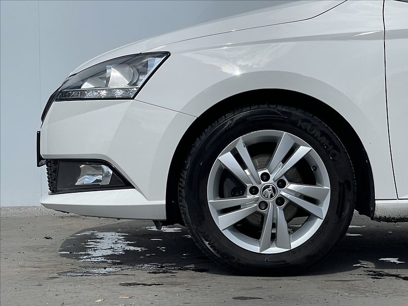 Škoda Fabia 1,0 TSI Combi Ambition Plus - fotka 20 z 23
