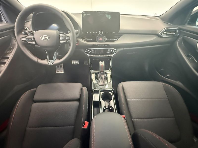 Hyundai i30 1,5 T-GDI GO NLINE! AT - fotka 7 z 15