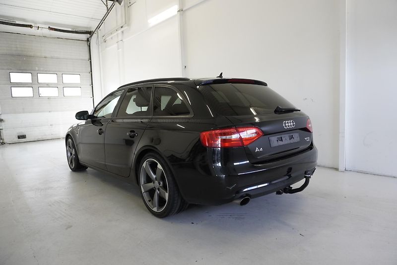 Audi A4 (2013) 2.0 TFSI 165kW QUATTRO STRONIC - fotka 7 z 34