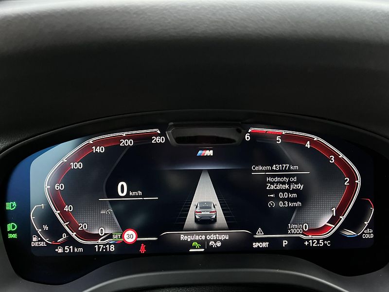 BMW X4 (2024) 3,0xD ///M 210Kw,TZ,webas,ACC - fotka 28 z 58