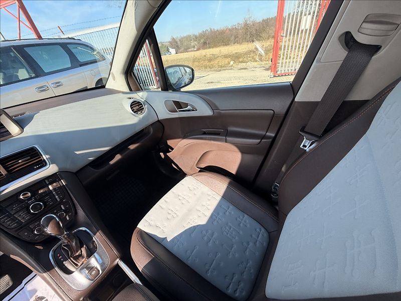 Opel Meriva 1,7 CDTI AUTOMAT - fotka 19 z 27
