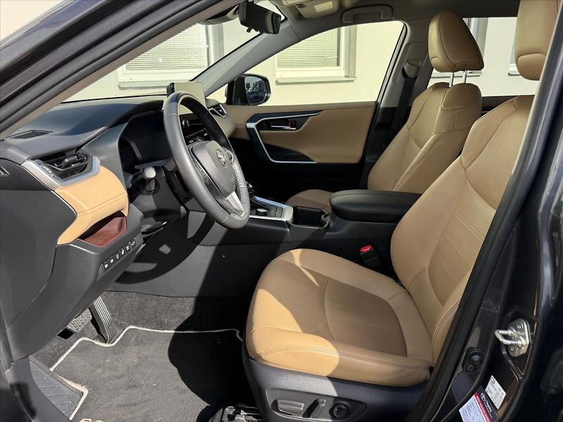 Toyota RAV4 2,5 Executive, 4x4, Tažné - fotka 9 z 24