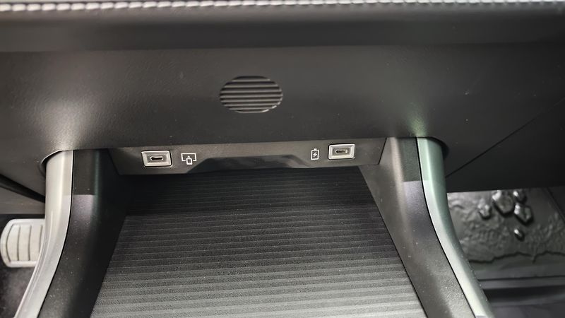 Jeep Compass (2026) First Edition  hybrid 145PS AT - fotka 29 z 41