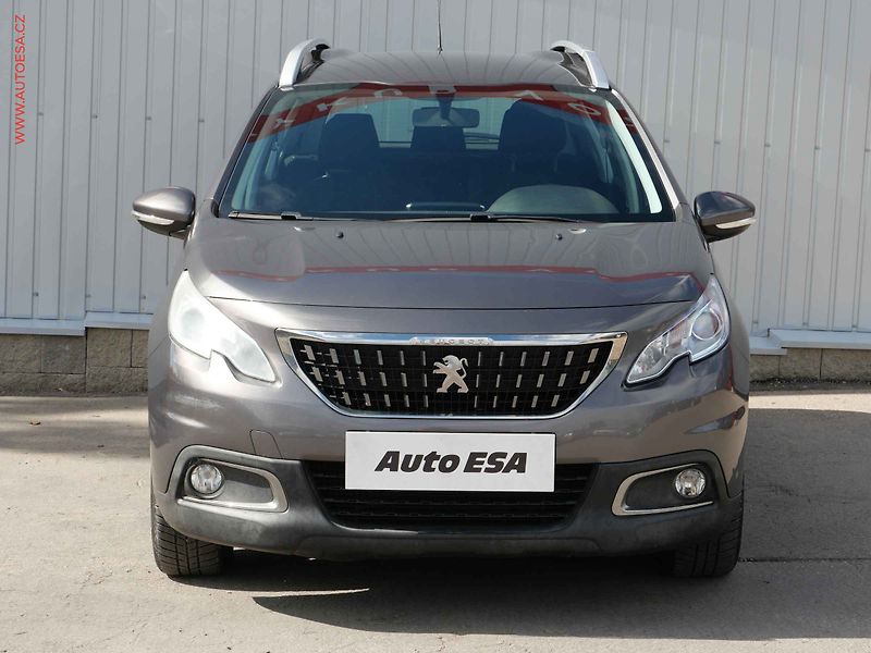 Peugeot 2008 (2016) 1.6 HDi, ČR, GT Line - fotka 2 z 19