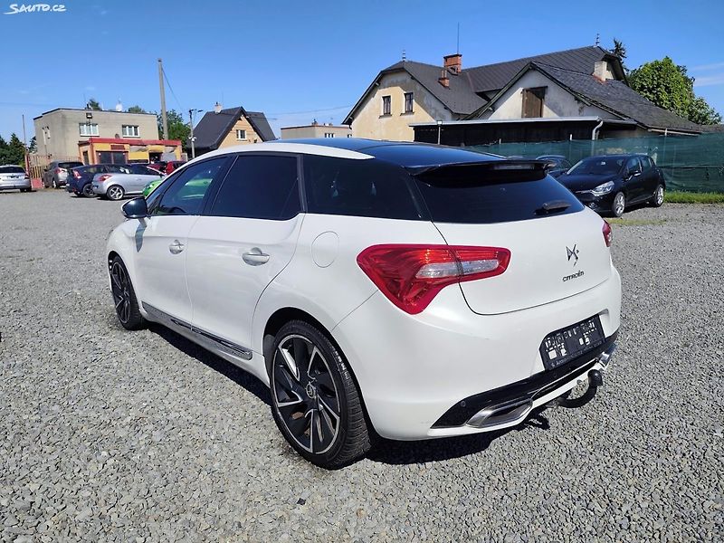 Citroën DS5 (2012) - fotka 5 z 34