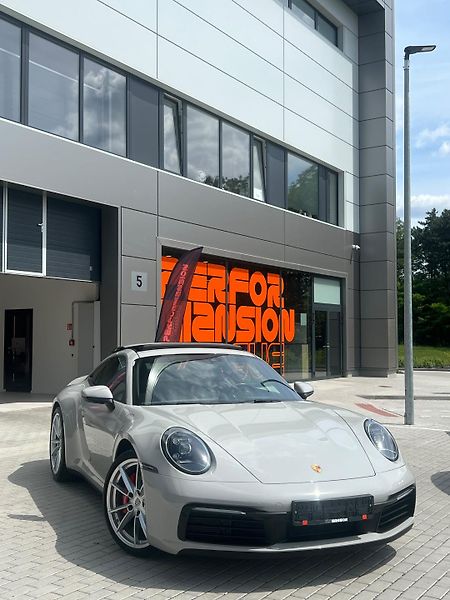 Porsche 911 (2022) S plný servis - fotka 2 z 18