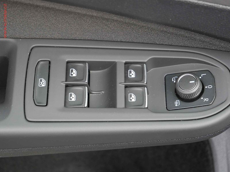 Volkswagen Golf (2022) 2.0 TDi 4x4, Alltrack, DSG - fotka 11 z 25