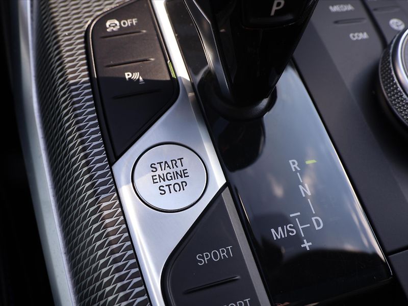 BMW Řada 3 3,0 M340d 250 kW xDrive CZ DPH - fotka 29 z 40