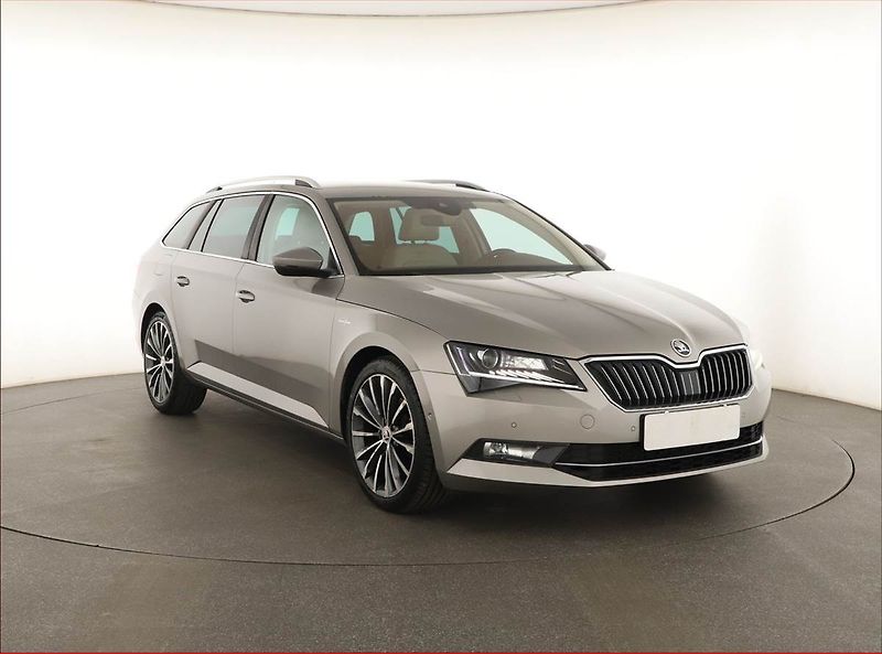 Škoda Superb (2016) Laurin&Klement 2.0 TDI - fotografie inzerátu