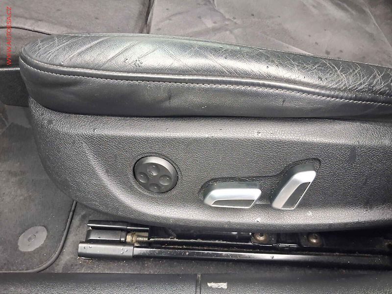 Audi A4 (2014) 2.0 TDi quattro, AT, TZ - fotka 14 z 18