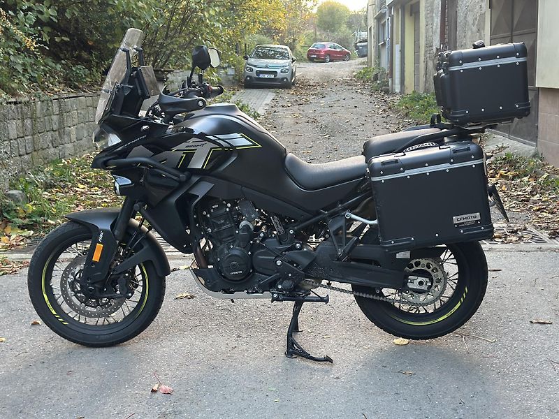 CFMOTO 800 MT (2025) - fotka 4 z 8
