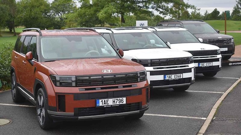 Prodeje páté generace Hyundai Santa Fe právě startují