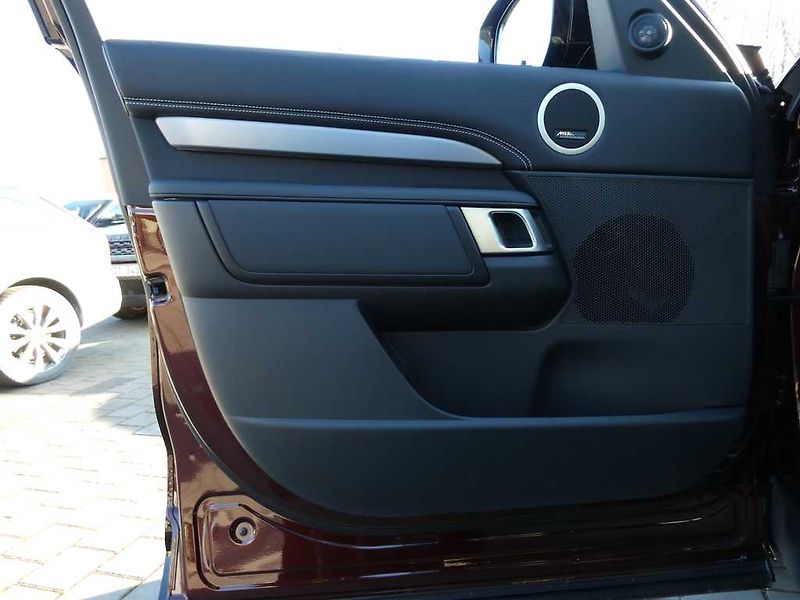 Land Rover Discovery 5 3,0 Gemini D350 - fotka 15 z 44