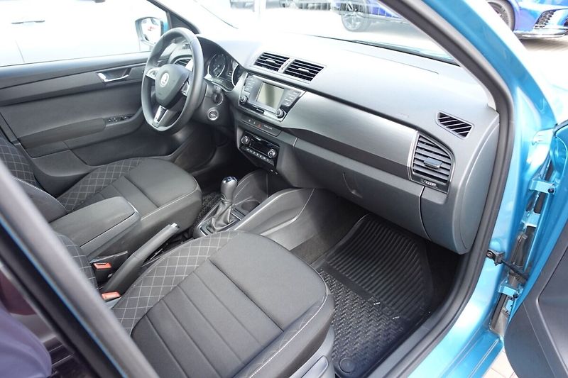 Škoda Fabia 1.2 TSI 81kW Style DSG - fotka 12 z 28