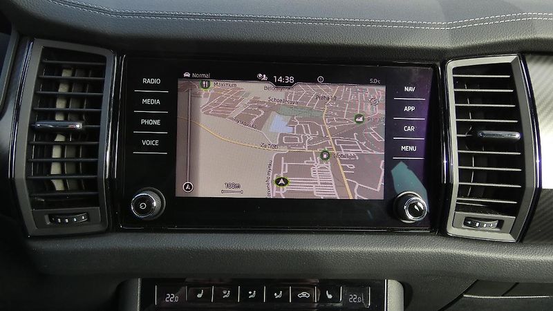 Škoda Kodiaq 2,0 TDI DSG 4x4 Sportline - fotka 15 z 25
